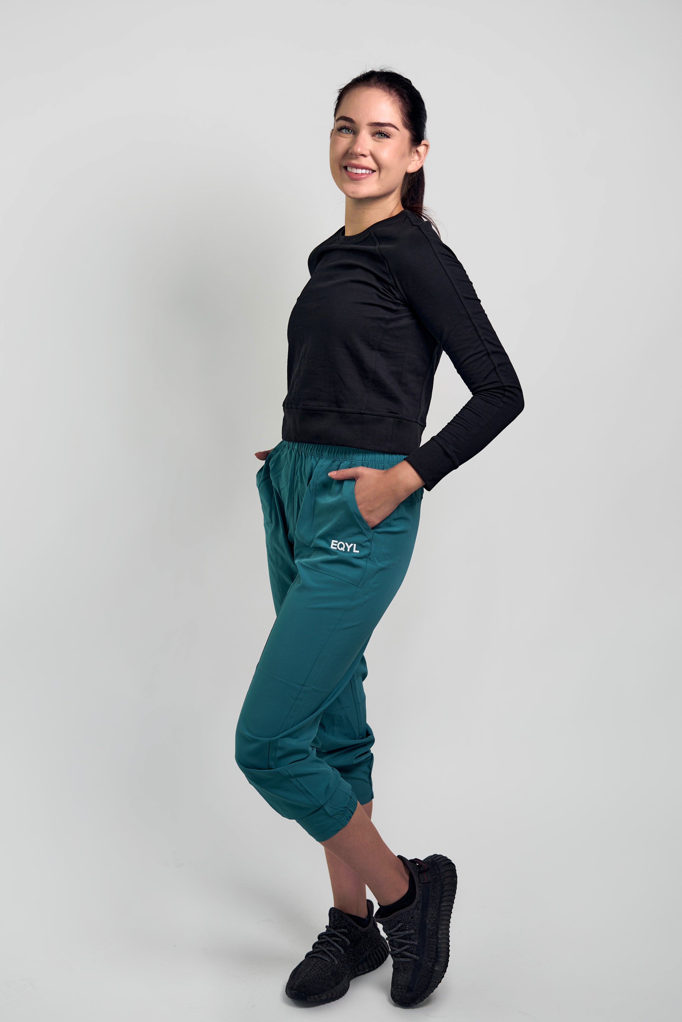 Cropped Jogger - Forest – EQYL Activewear